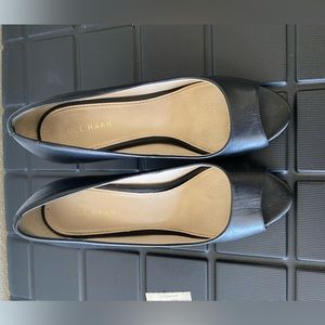 Women’s heels size 6!!